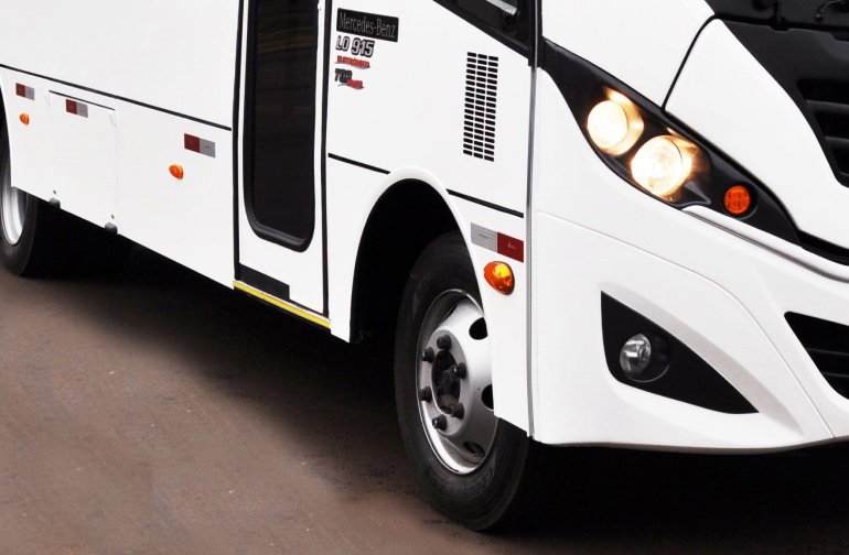 Micro-Urbano-Mercedes-Benz-image2-2